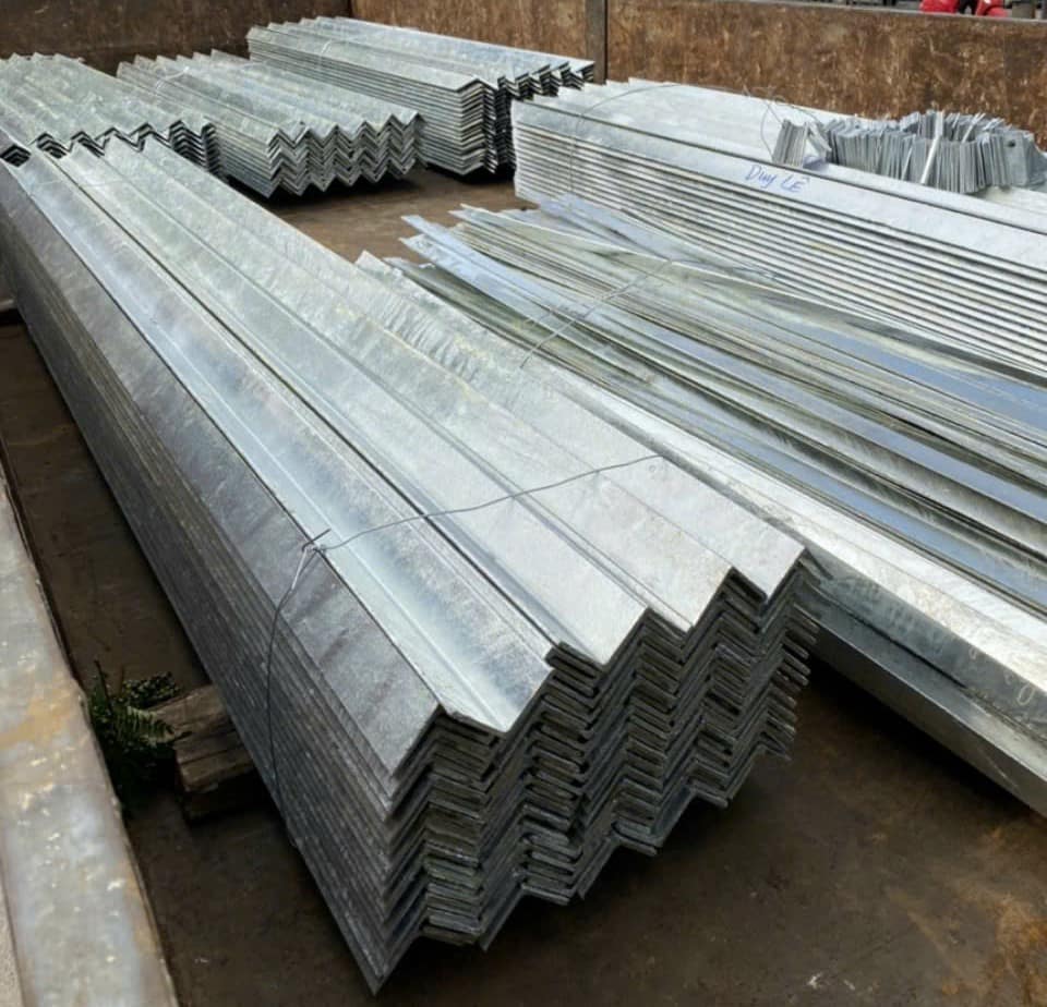 Thép V mạ kẽm V50x50x5mm