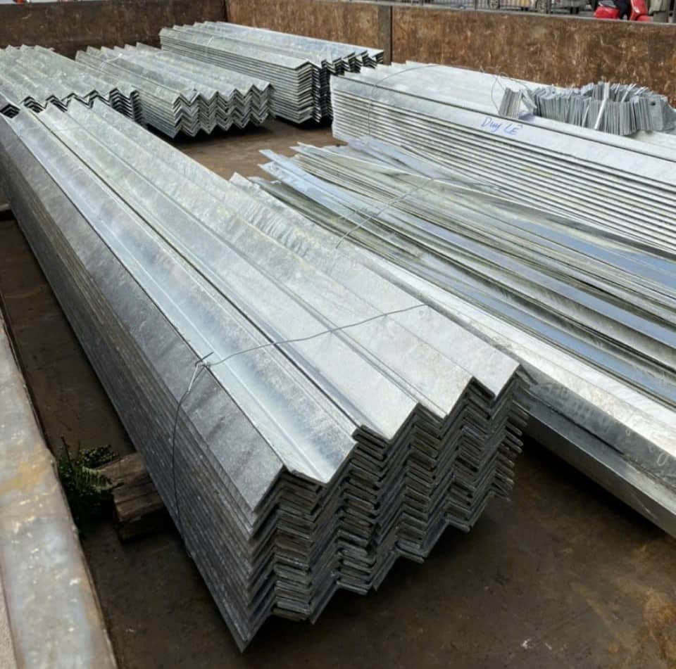 Cọc tiếp đại bằng thép mạ kẽm V63x63x6