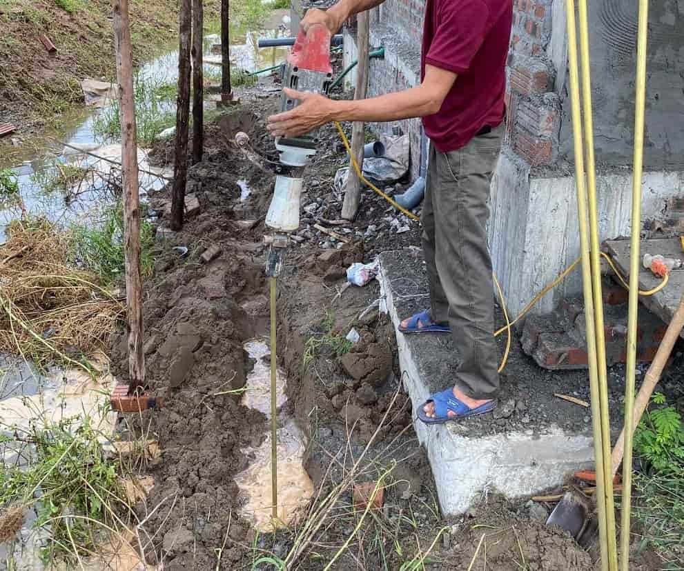 Đóng cọc đồng vàng nguyên chất