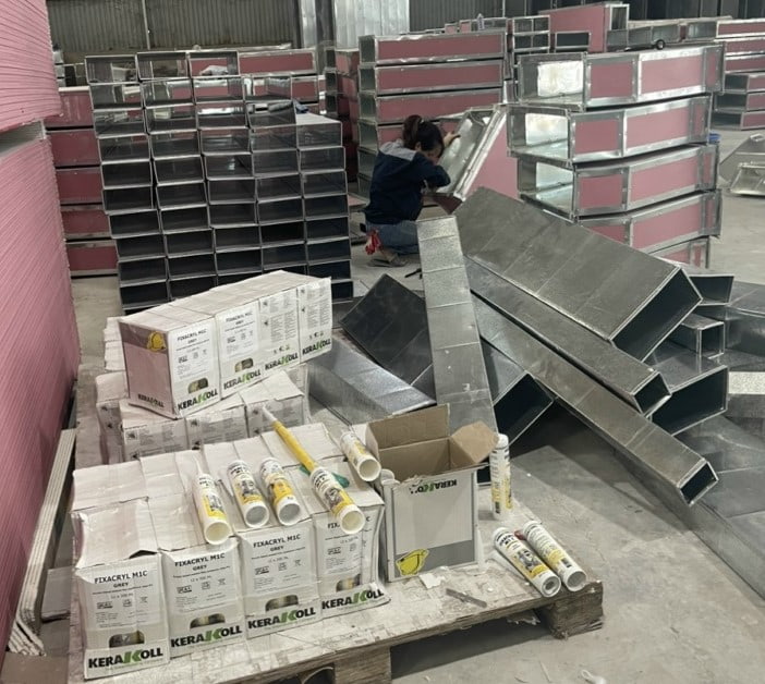 Keo silicone ngăn cháy dán thùng