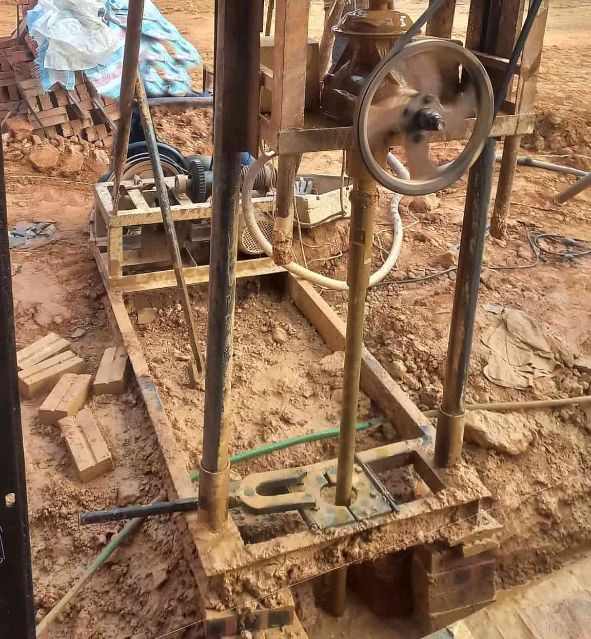 Khoan giếng tiếp địa chống sét trại chăn nuôi hòa phát