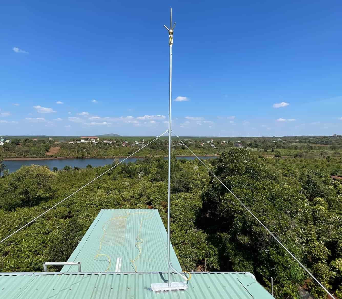 Kim thu sét cổ điển cái tiến bằng đồng EVN