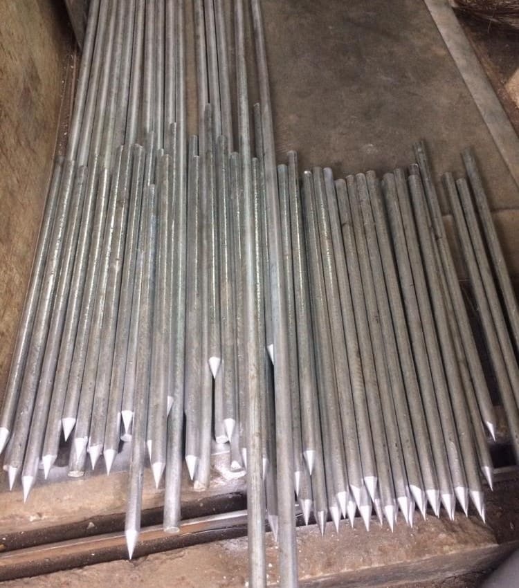 kim thu sét mạ kẽm nhúng nóng