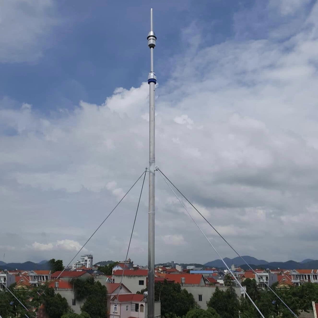 Lắp kim thu sét Lova CX040 cho nhà dân