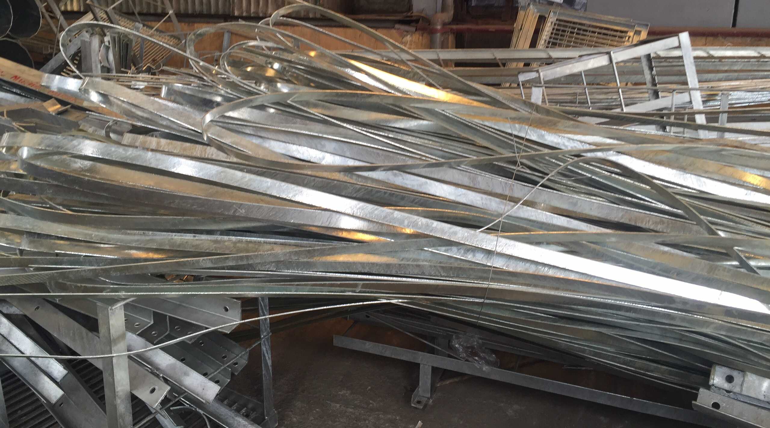 lập là thép mạ kẽm 30x3mm, thép lập là 30x3 mạ kẽm nhúng nóng,