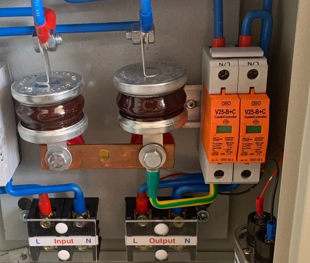 Lắp thiết bị cắt sét OBO V25-C2-280