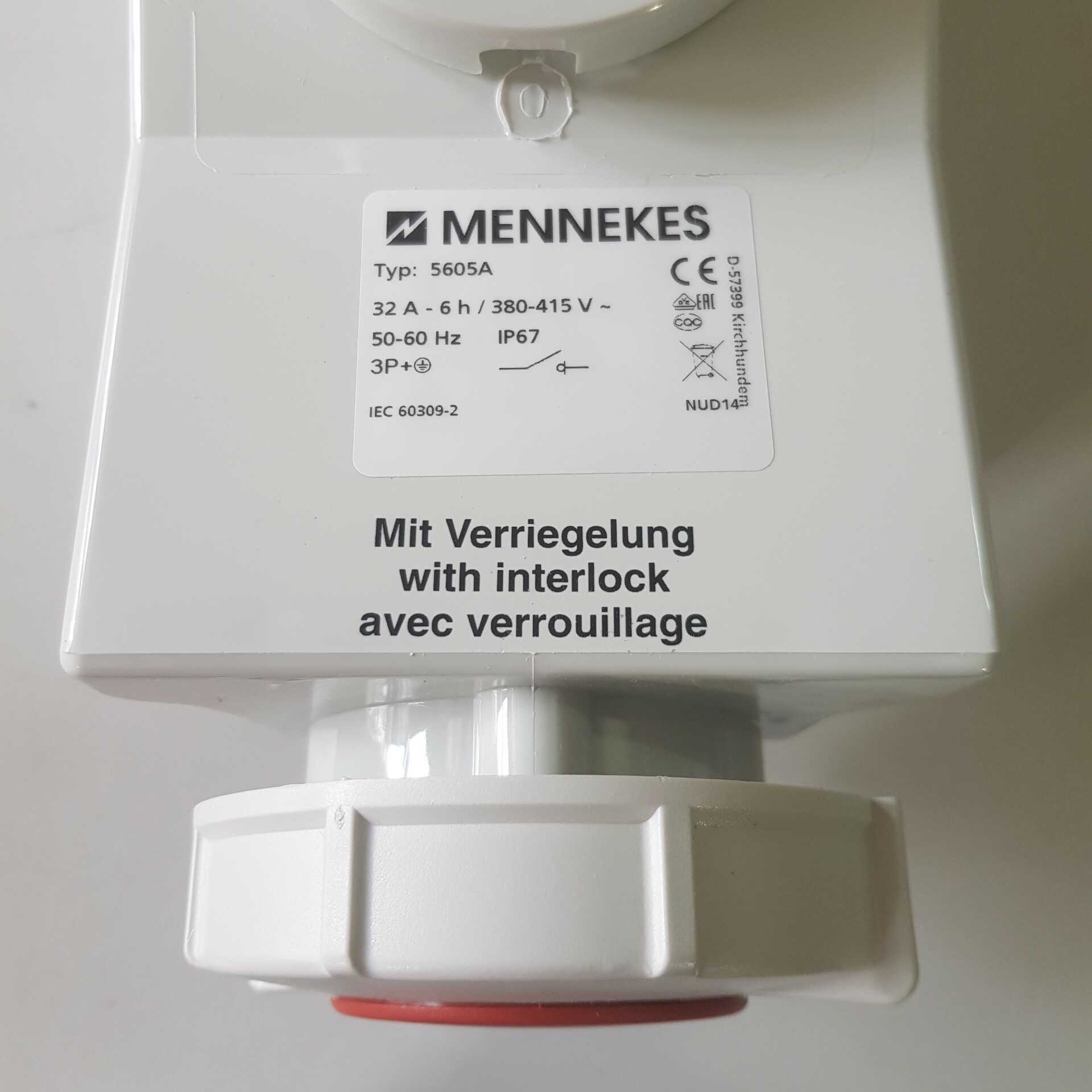 3 pha - 32A - 4 chân - IP67 - Mã 5605A