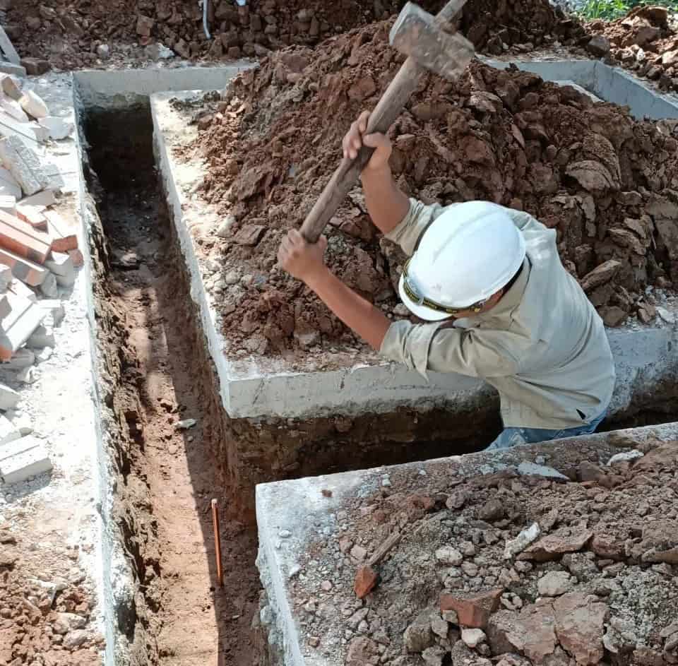 Thi công đóng cọc tiếp địa mạ đồng chống sét