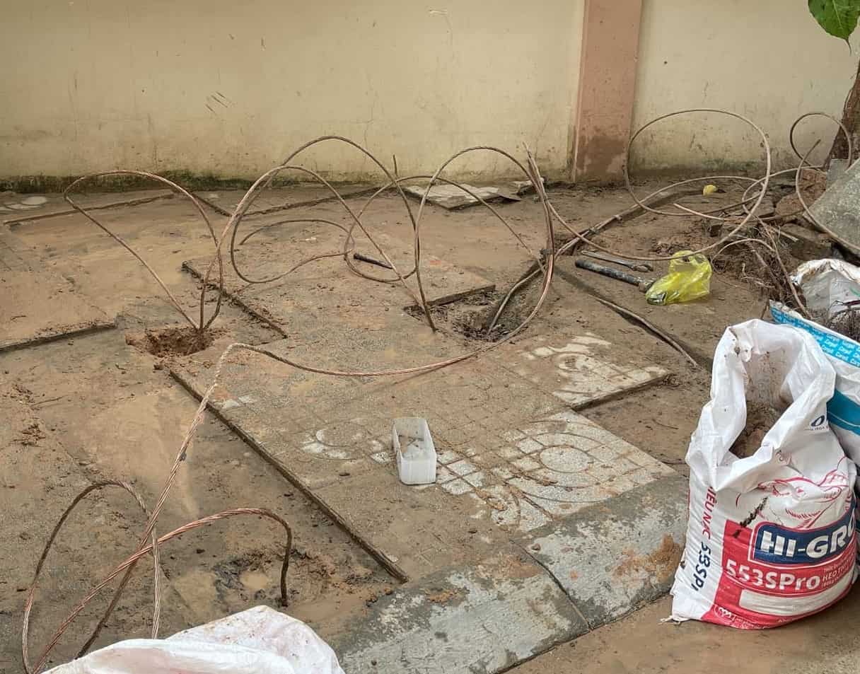 Hoàn thành thi công khoan giếng tiếp địa và hoàn trả mặt bằng