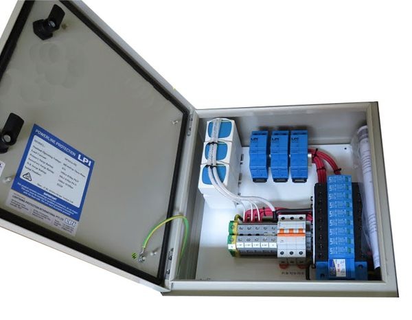 thiết bị chống sét 3 pha, 630A SF3630-480-135+50-AIMCB