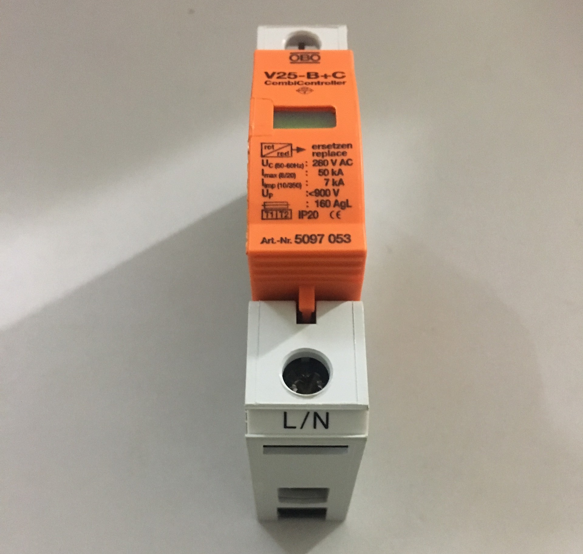 Thiết bị cắt lọc sét 1pha:  V 25-B+C 1 hãng obo đức