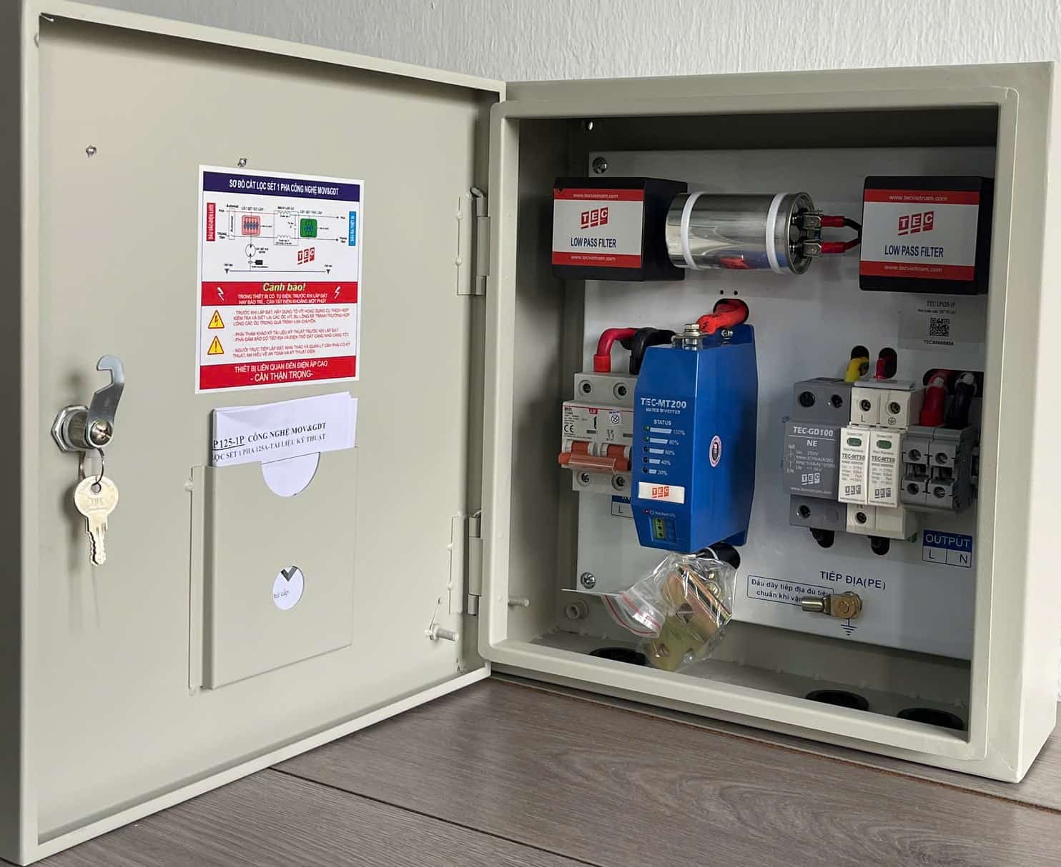 Tủ cắt lọc sét 1 pha cho nhà dân TEC LP125-1P