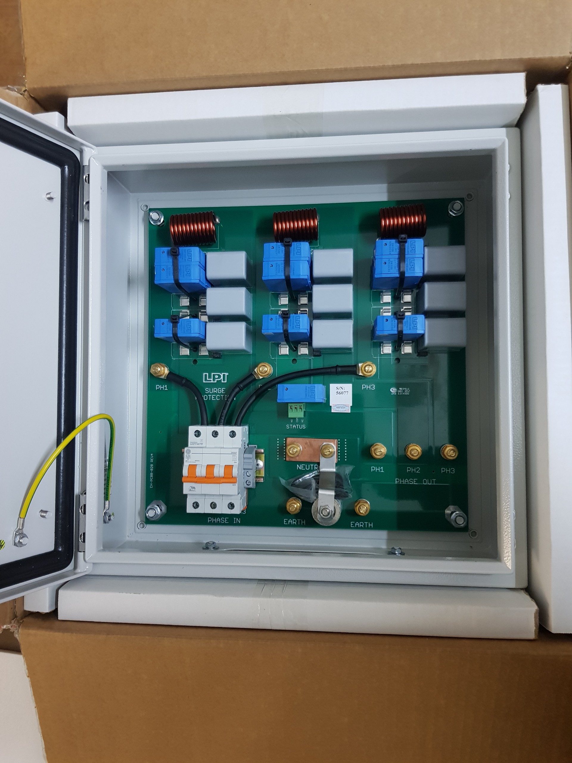 thiết bị chống sét 3 pha, 32a LPI