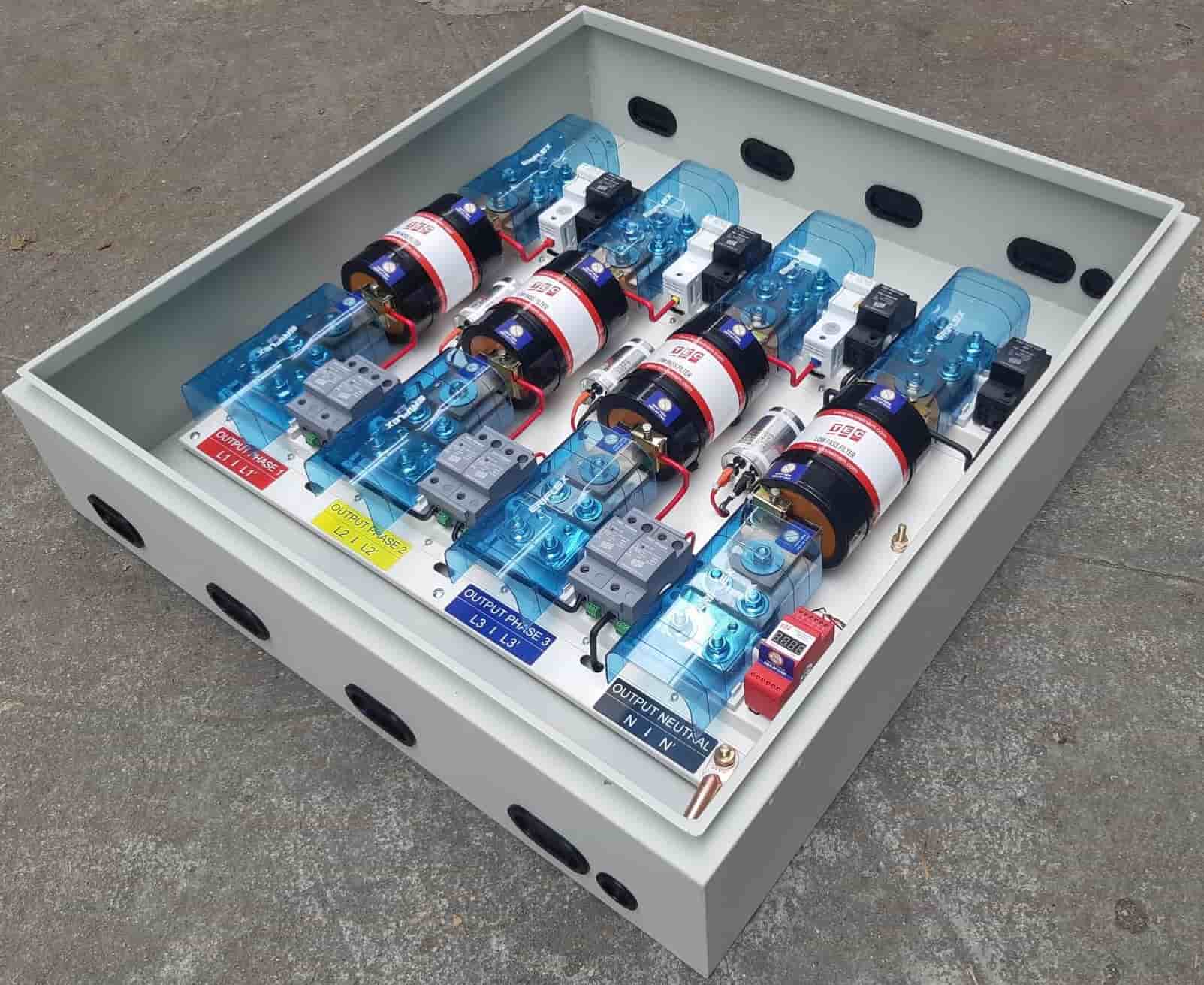 Tủ chống sét lan truyền 3 pha 630A TEC LP630-3PTSG+TDS