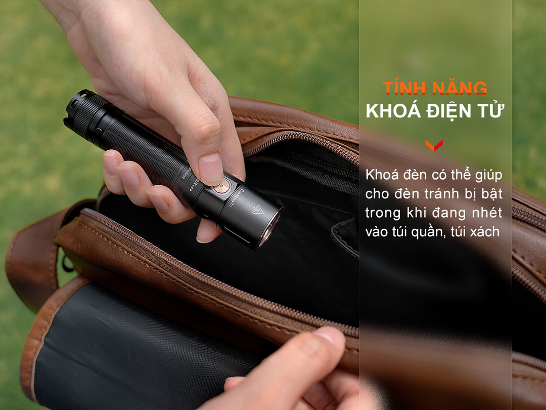 Đèn pin FENIX E28R V2.0 và tính năng khoá điện tử, dễ dàng mang theo mà không sợ đèn tự dộng sáng