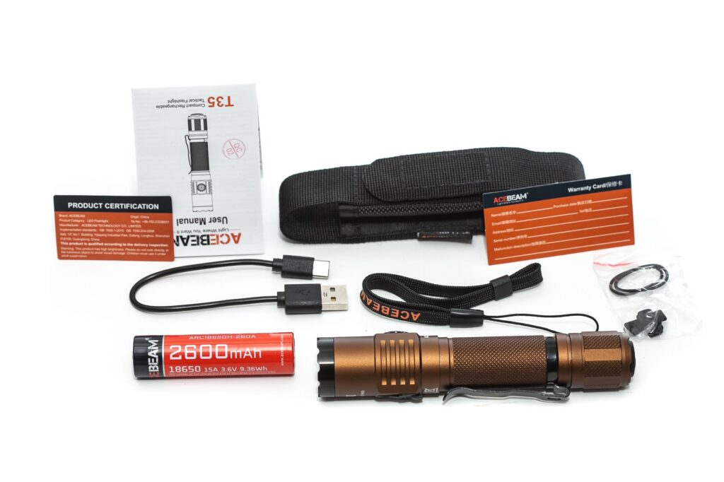 bộ sản phẩm của đèn Acebeam T35