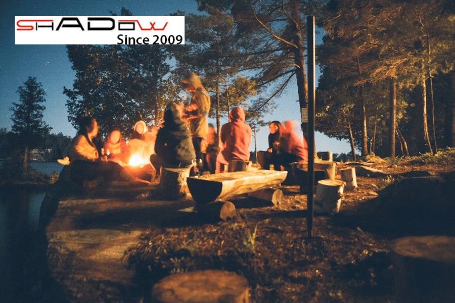 Cắm trại tại Tà Năng vào ban đêm sẽ mang lại cho bạn một cảm giác khó quên khi cùng bạn bè quây quần bên ánh lửa bập bùng cùng không khí se se lạnh.