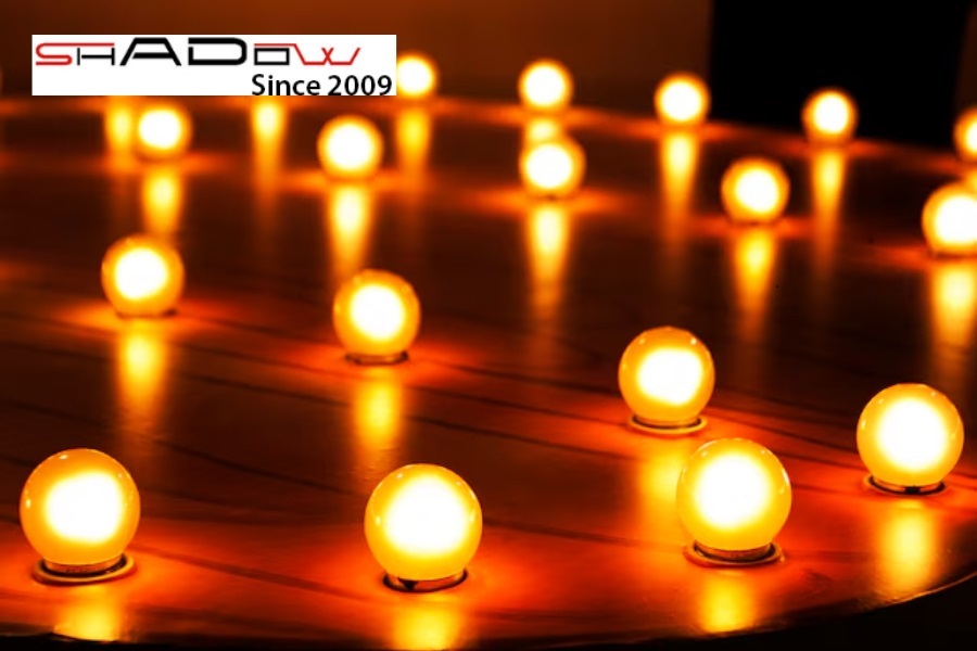 Candela (cd) là đơn vị đo cường độ ánh sáng trong hệ đo lường quốc tế (SI)