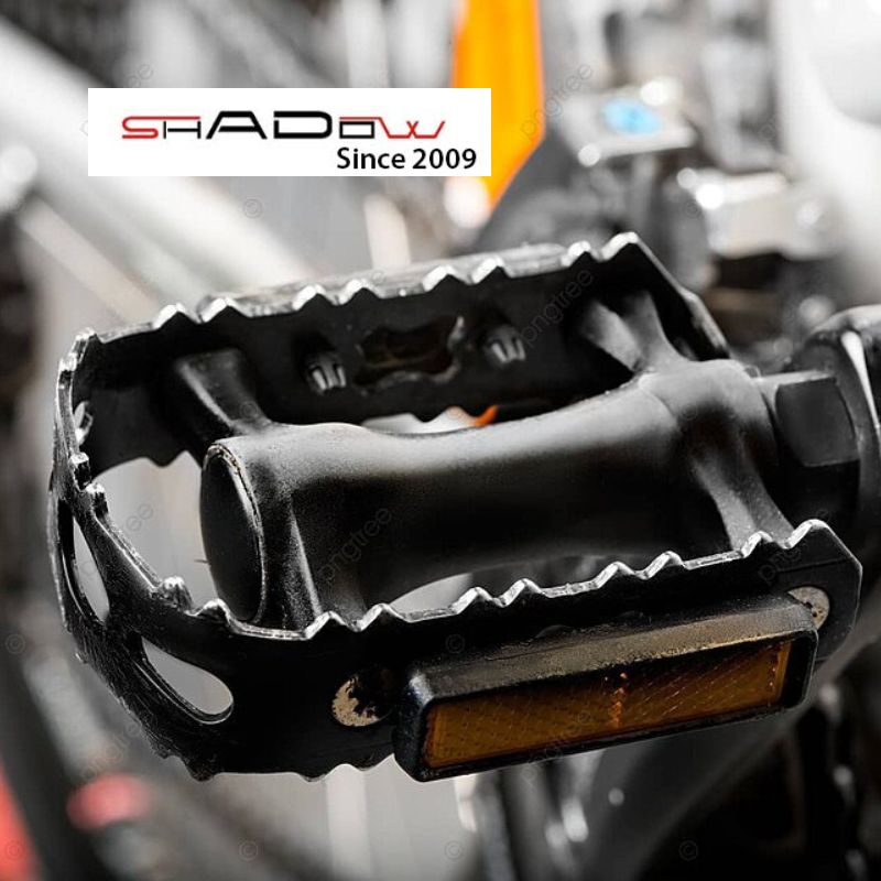 Đèn phản quang gắn ở bàn đạp của xe