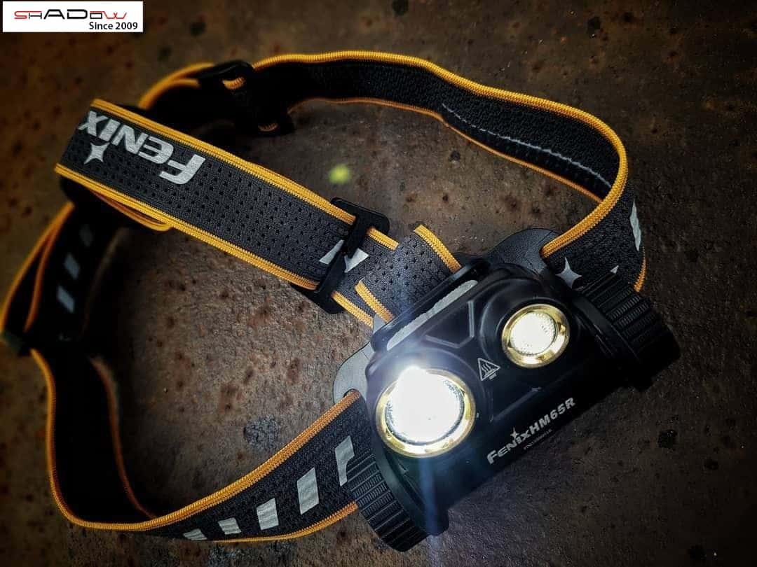 đèn pin Fenix HM65R là công cụ đắc lực khi đi rừng