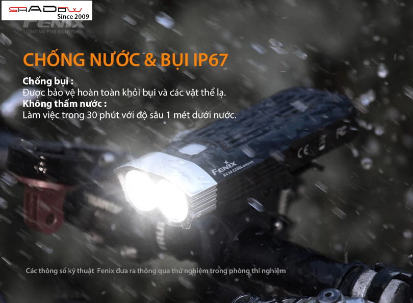 đèn xe đạp Fenix BC30 v2 chống nước và bụi theo tiêu chuẩn IP67