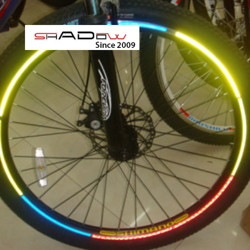 Lốp xe đạp được gắn phản quang