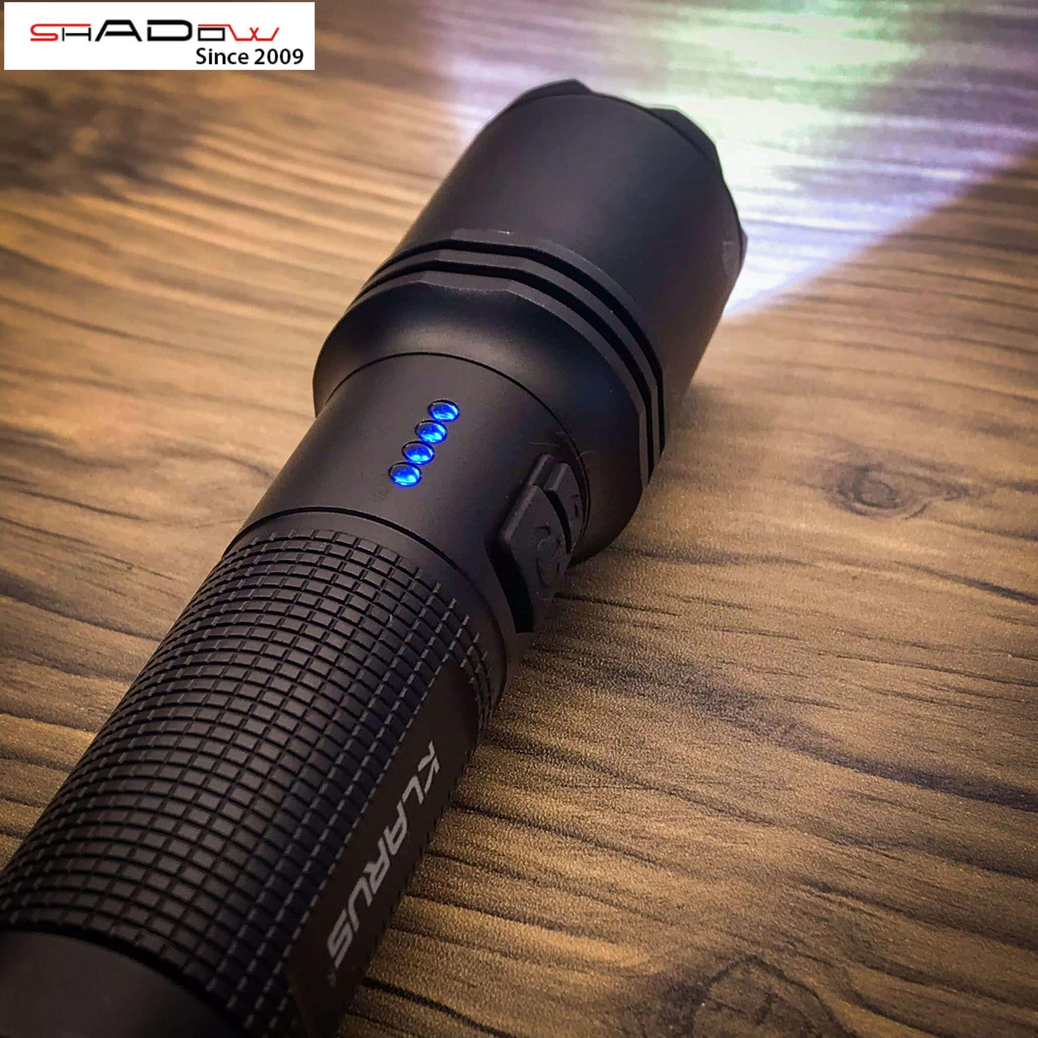 Mua các loại đèn pin đội đầu siêu sáng 1000w tại Shadow