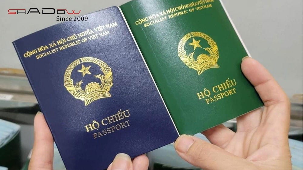 những vật dụng cần thiết khi đi du lịch: Passport