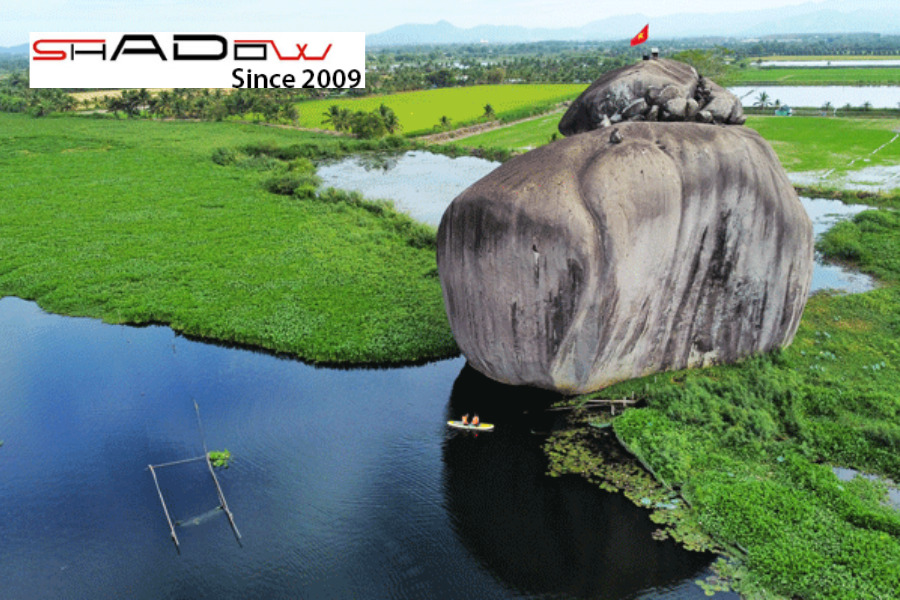 Núi Đá Chữ Thập