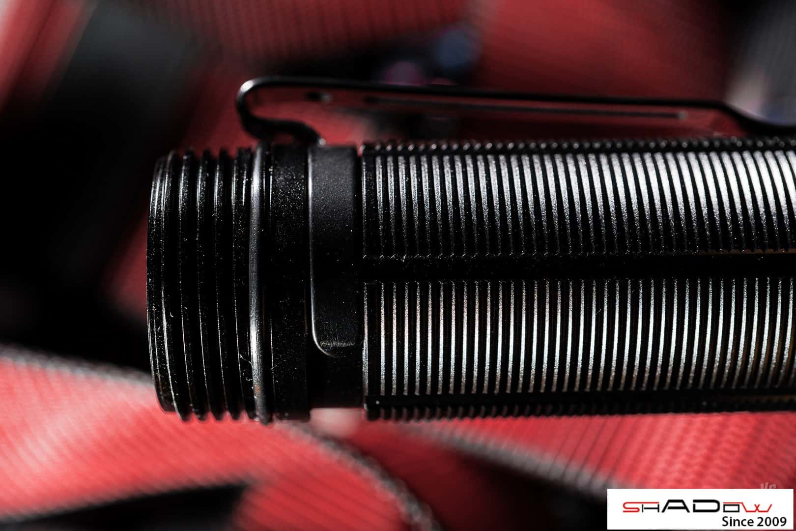 review đèn pin fenix ht30r 9