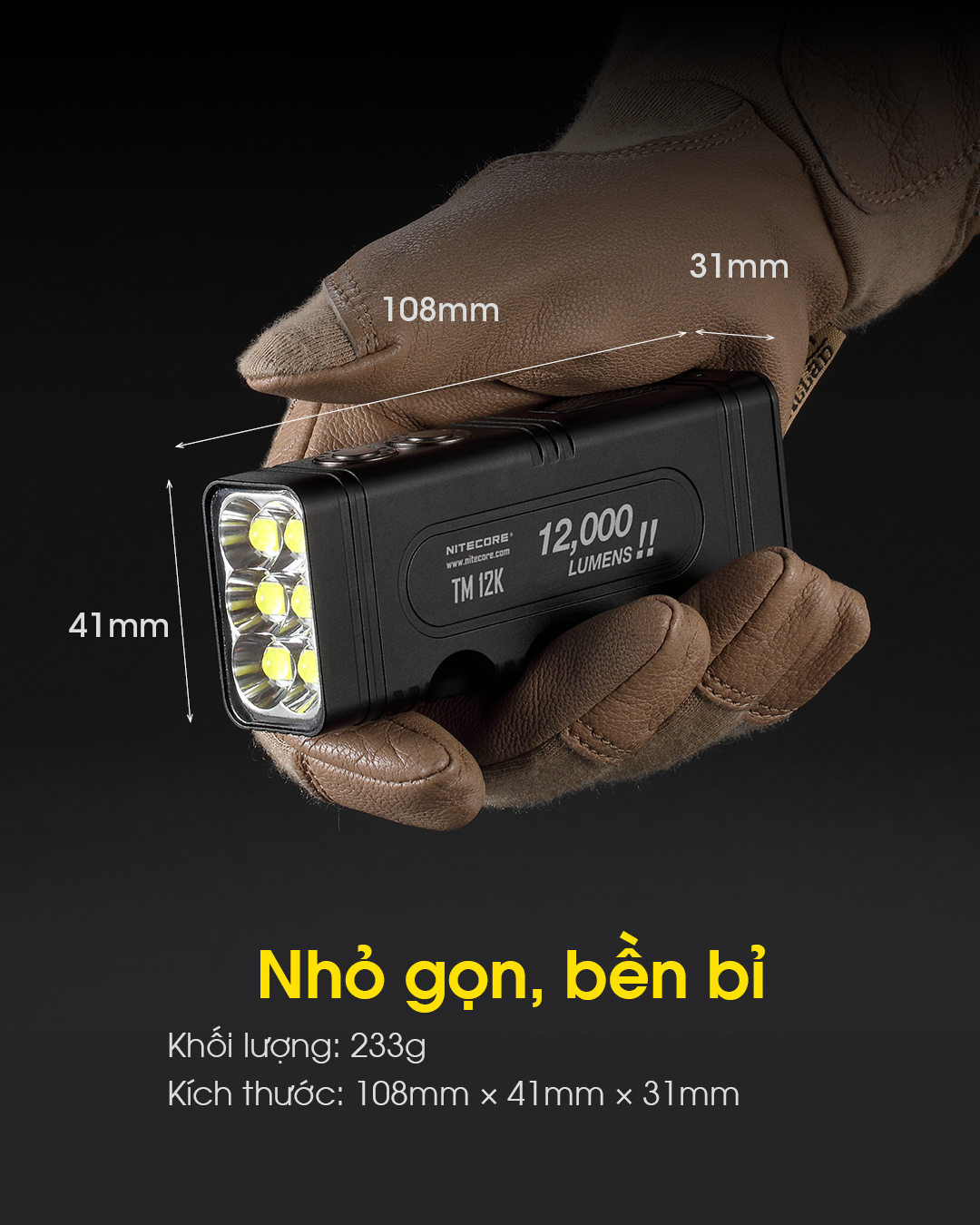 Đèn pin tác chiến NITECORE TM12K thiết kế nhỏ gọn và bền bỉ