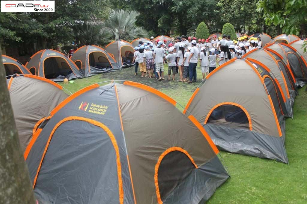 Tổ chức trò chơi tập thể khi đi camping