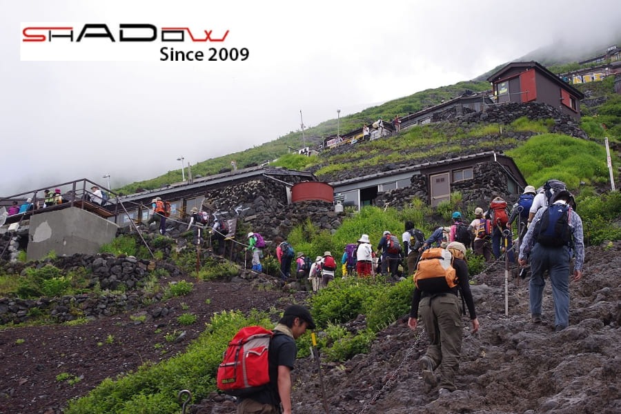 Tuyến đường Yoshida là lộ trình phổ biến nhất vì dễ leo, thích hợp cho người mới bắt đầu