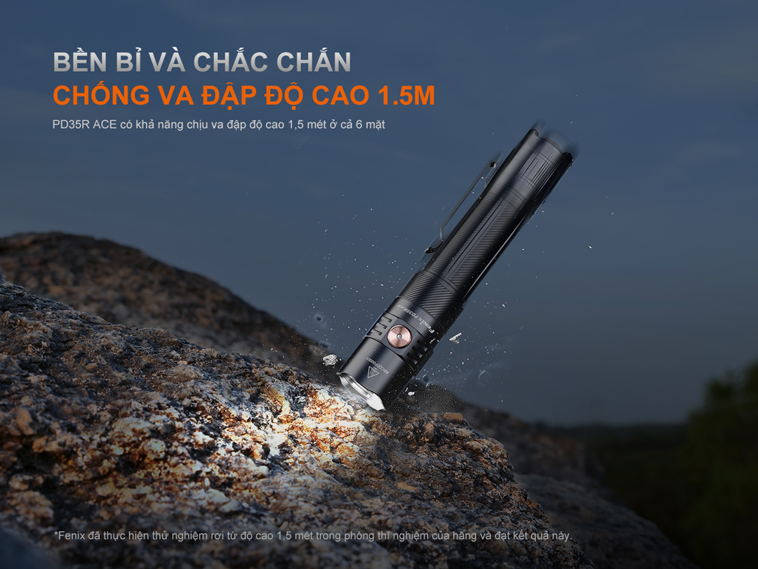Đèn pin Fenix PD35R ACE bền bỉ với khả năng chống va đập từ độ cao 1,5 mét trên mọi bề mặt, đảm bảo độ tin cậy trong môi trường khắc nghiệt.