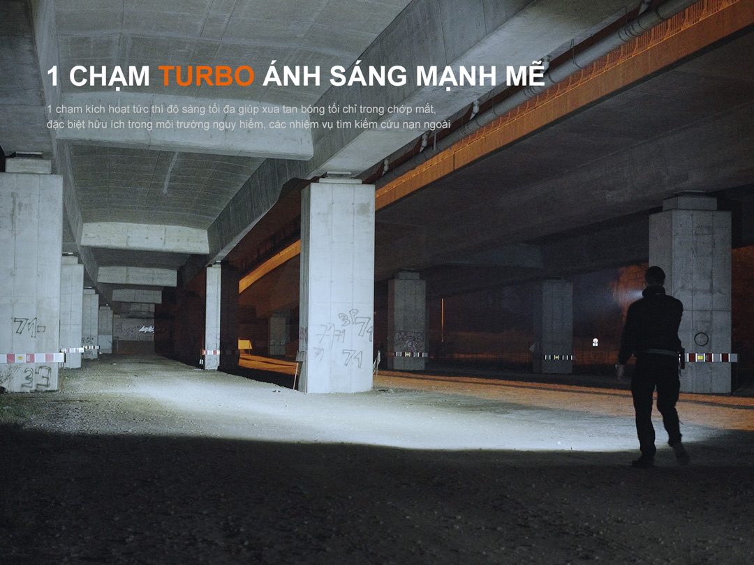 Đèn pin kích hoạt chế độ Turbo chỉ với một chạm, cho ánh sáng cực mạnh