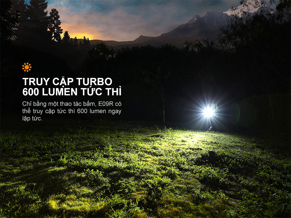 đèn pin mini móc khóa fenix e09r truy cập tính năng turbo để có nấc sáng cao nhất