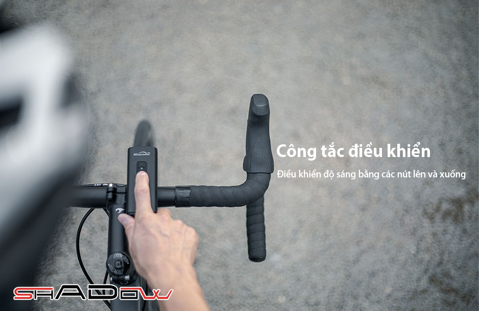 MAGICSHINE RAY 2600 được trang bị công tắc điều khiển linh hoạt