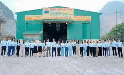 Đội ngũ nhân viên chuyên nghiệp SHC Group