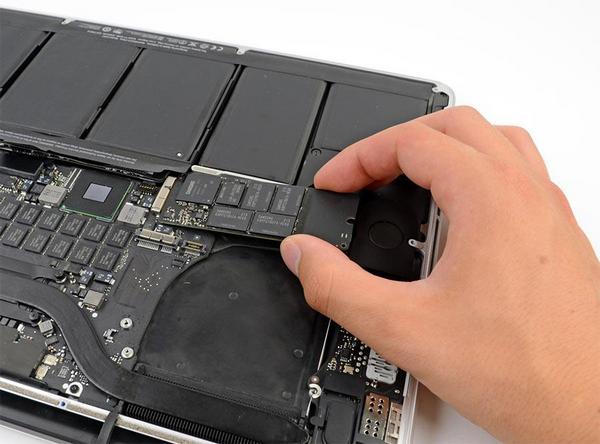 nâng cấp ổ cứng lên SSD