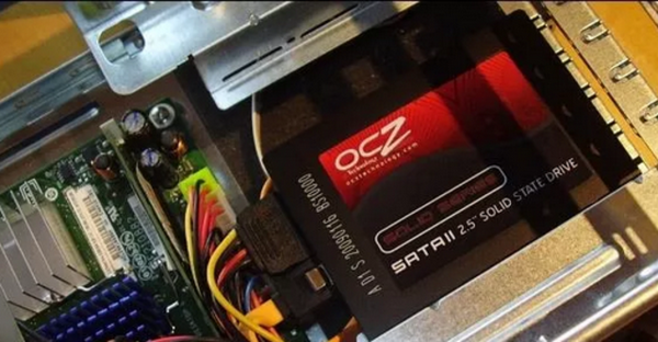 nâng cấp ổ cứng SSD cho máy bàn