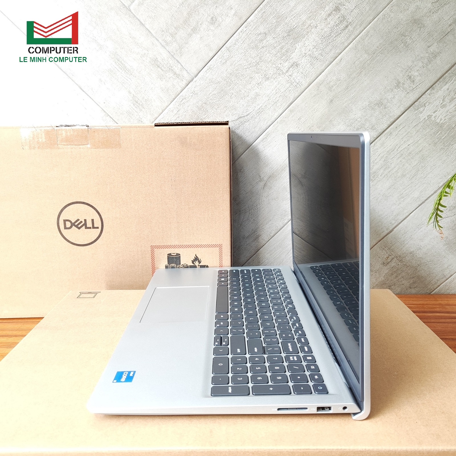 Laptop New Dell Inspiron 3520 - Core i5-1235U/ RAM 8GB/ SSD 512GB/ 15.6'' FHD (1920X1080) / Windows 11/ Silver (BẠC)