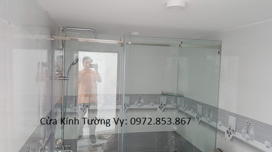 phòng tắm kính