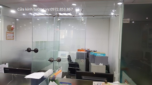 cửa kính cường lực 2 cánh lùa treo thẩm mỹ cao cửa kính cường lực 2 cánh lùa treo thẩm mỹ cao