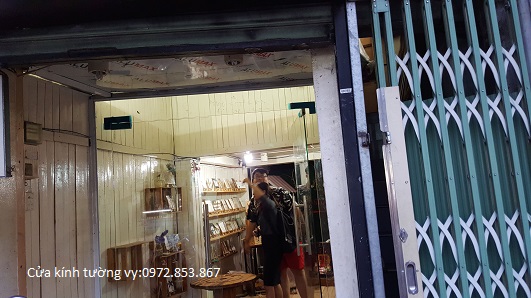 tháo vách kính văn phòng,cửa kính,vách nhôm kính quận 3