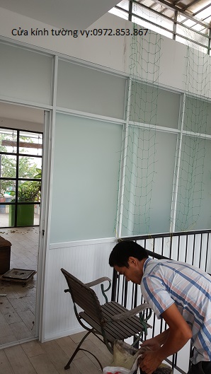 tháo vách kính văn phòng,cửa kính,vách nhôm kính quận 8