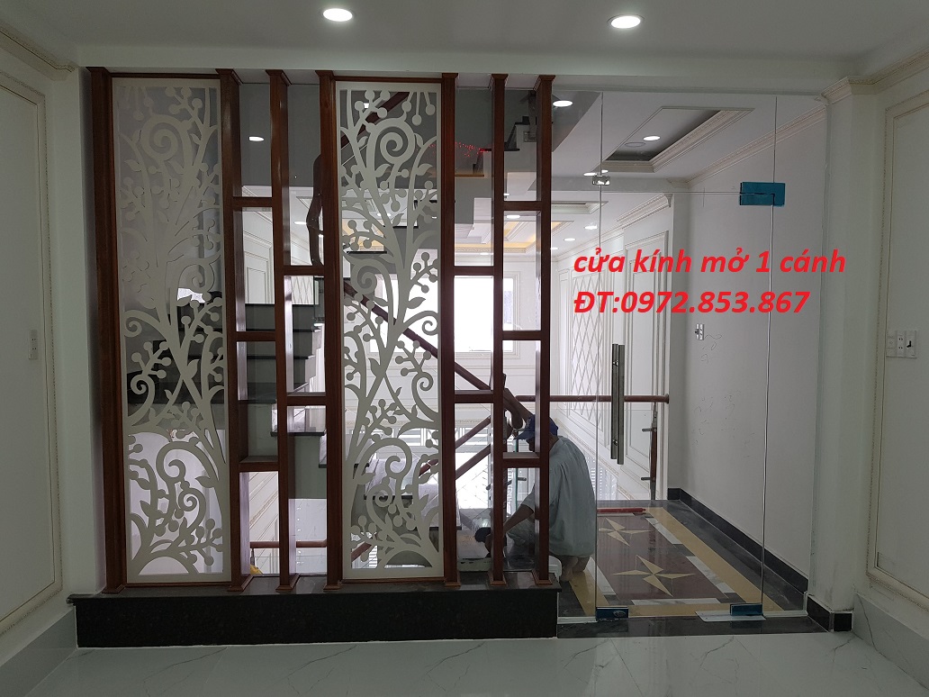 cửa kính mở 1 cánh