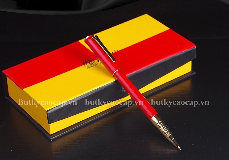 Picasso 988 và hộp đựng