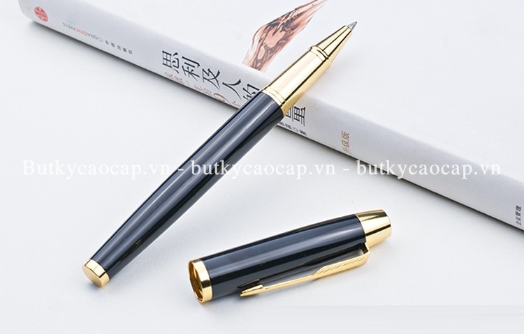 Bút kim loại cao cấp 106R