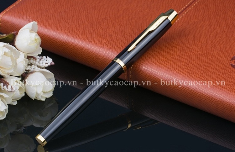 Bút kim loại cao cấp 106R