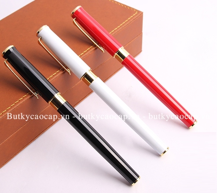 Bút kim loại đẹp giá rẻ 104R